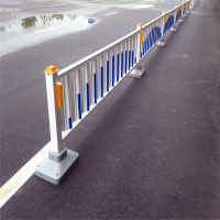 金色守護(hù) 市政道路交通安全護(hù)欄的重要性與選擇
